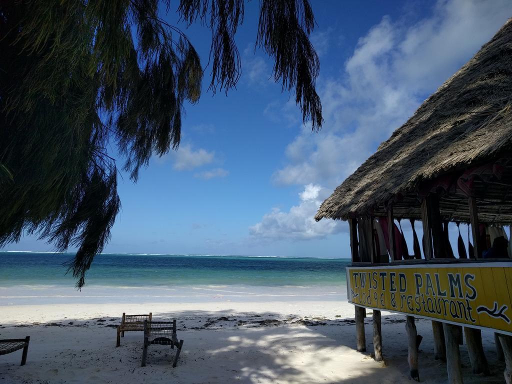 Twisted Palms Lodge & Restaurant Bwejuu Exterior foto